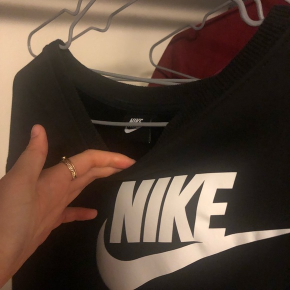 Nike crewneck large women new condition thick black white - Picture 3 of 3